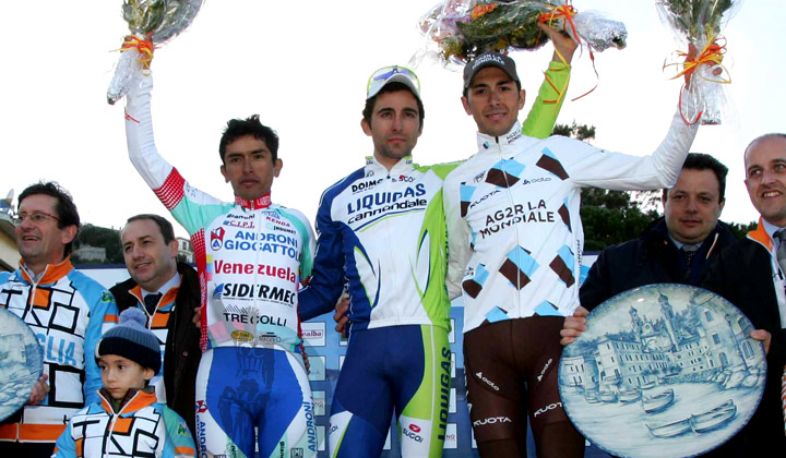 Podio final de la competencia. Moreno Moser (Liquigas-Cannondale), seguido por el colombiano Miguel Ángel Rubiano (Androni-Venezuela) y en tercer lugar Matteo Montaguti (Ag2rLaMondiale)