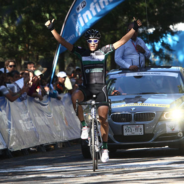 Alex Cano victorioso en México