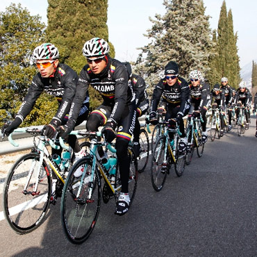 Equipo Colombia-Coldeportes en pleno entreno