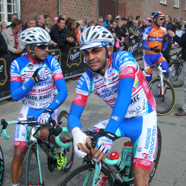 Serpa y su mano derecha vendada