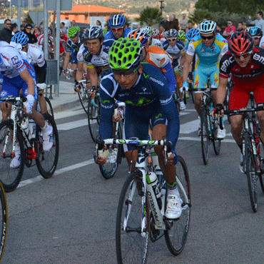 Nairo Quintana vuelve a correr con su equipo en España