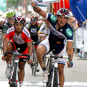 Primer triunfo extranjero en la Vuelta a Colombia 2012