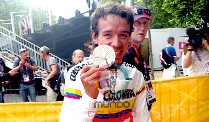 Urán puso a celebrar a toda Colombia con su medalla de plata en la prueba de Ruta Olímpica