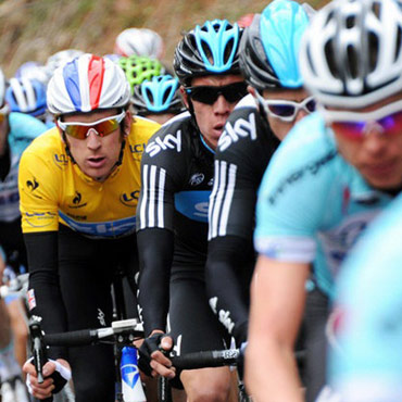 Urán y Wiggins en la pasada París Niza