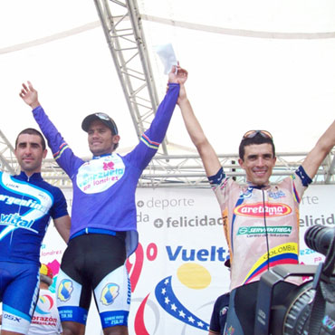 Villegas en el podio de la etapa