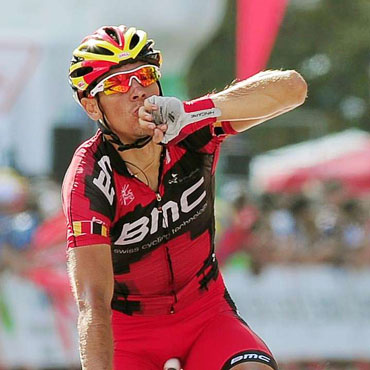 El belga Philippe Gilbert se estrenó en la vuelta