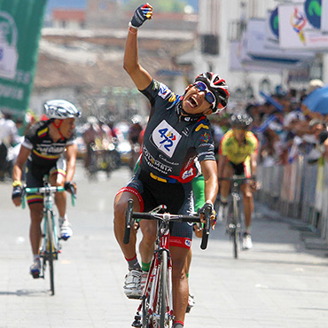 El nariñense Calderón apunta alto en el duelo de titanes 2012