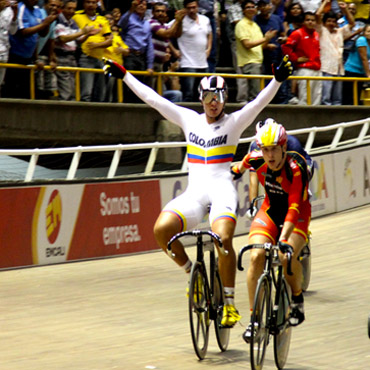 Fabián Puerta y su ORO en el Keirin