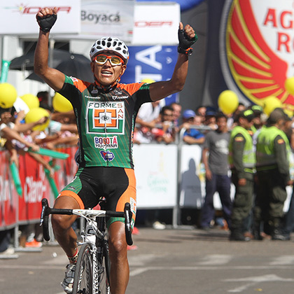 Jair Pérez logró este jueves una gran victoria en Ibagué