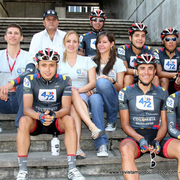 Equipo de ciclismo 4-72 Colombia en Pereira