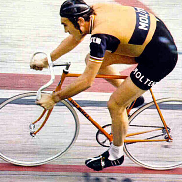 El gran corredor belga Eddy Merckx batiendo el Record de la Hora en Ciudad de México