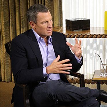 Armstrong en entrevista frente a Oprah Winfrey