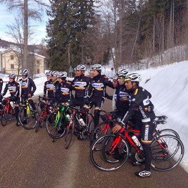 El Team Colombia entrenando en el Garda Trentino