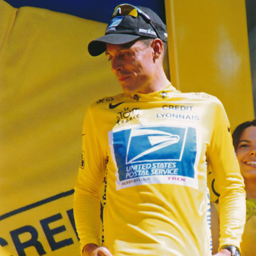 Peña con la camiseta amarilla del Tour de Francia 2003