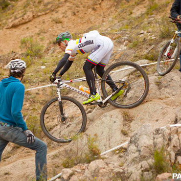 Los colombianos ya están en Argentina y reconocieron la pista