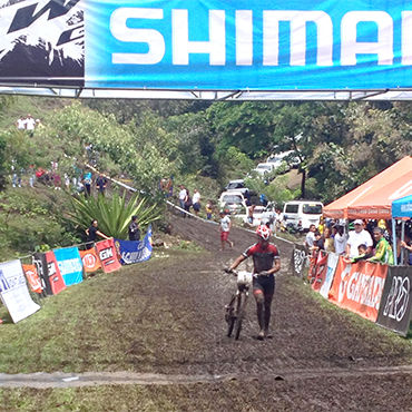 Castañeda se confirmó al frente del Torneo Nacional de MTB