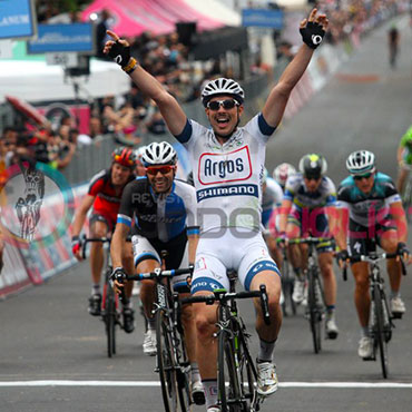 El alemán Degenkolb se estrenó con su equipo en este 2013