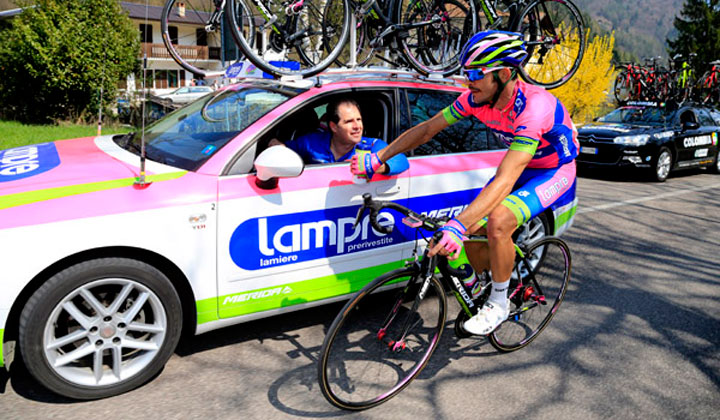 Serpa ya sabe lo que es correr un Giro, y ahora con su nuevo equipo, espera aportar su grano de experiencia para lograr los objetivos trazados. Crédito Foto: Luca Bettini/BettiniPhoto