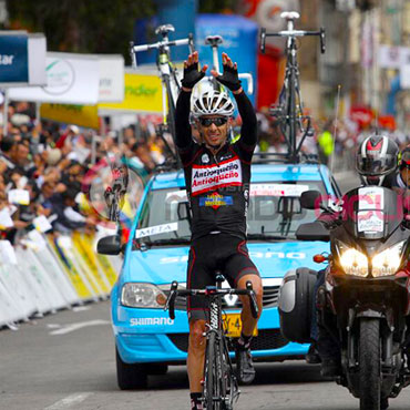 Infantino por fin puede celebrar en una Vuelta a Colombia