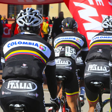 El Team Colombia regresa a la competencia tras su excelente presentación en el Giro