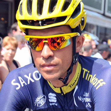 Contador pareció resignar muchas de sus posibilidades al título