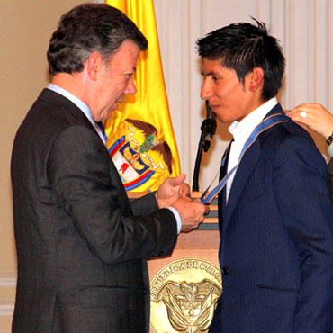 Quintana recibió la Cruz de Boyacá de manos del Presidente Santos
