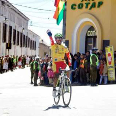 Oscar Solíz y otro triunfo en su país