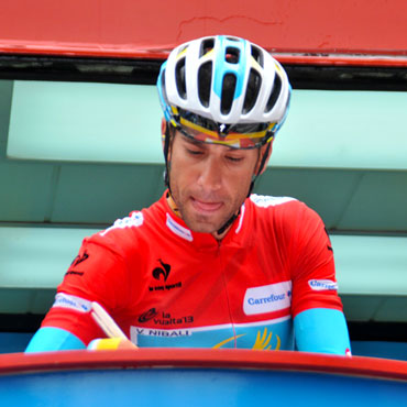 Con 5 días que faltan de competencia, el ‘Tiburón’ Nibali sigue de líder