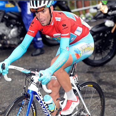 Nibali entró de rojo a la última semana de la ronda ibérica 2013