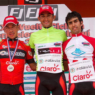 Roberto González, líder Sub-23 y Cristian Montoya de los escaladores