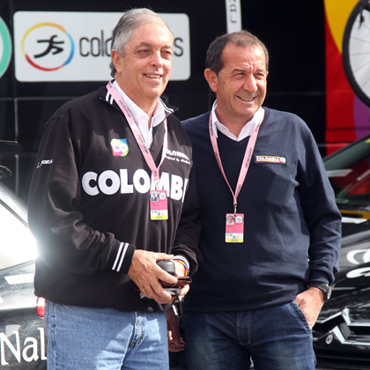 Claudio Corti junto al Director de Coldeportes, Andrés Botero