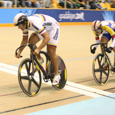 Fabián Puerta en la pista de Guadalajara (México)