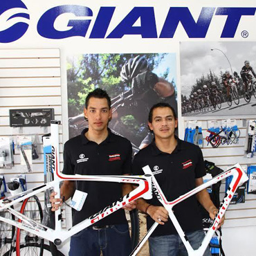 El Orgullo Antioqueño y su confianza en GIANT y GARNEAU para 2014