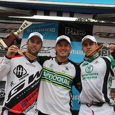 Oquendo y Pajón revalidaron sus medallas suramericanas en el Cauca