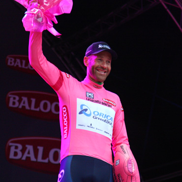 Tuft se convirtió en el primero en vestir la maglia rosa en 2014