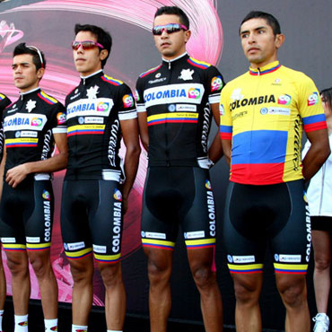 El Team Colombia en el homenaje póstumo a la tragedia de Fundación