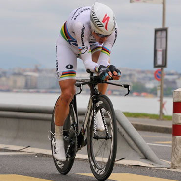 El campeón mundial Tony Martin, primer líder en Suiza