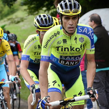 Alberto Contador, gran favorito para la victoria, se retiró este lunes del Tour de Francia