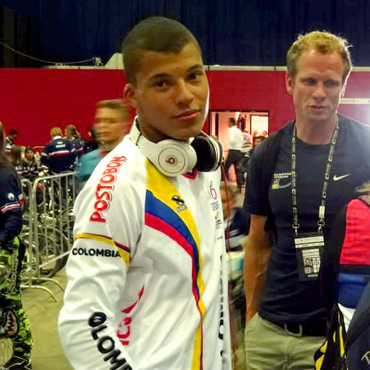 El joven piloto sigue acumulando medallas y títulos mundiales para Colombia