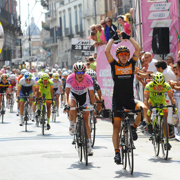 La gran campeona Italia Giorgia Bronzini gana la segunda etapa