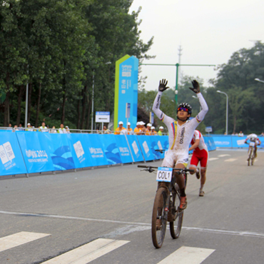 Brandon Rivera fue el colombiano más destacado en Nanjing 2014, el primer día.