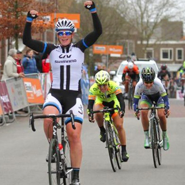 La holandesa Kristen Wild acumula dos triunfos parciales en la prueba francesa.