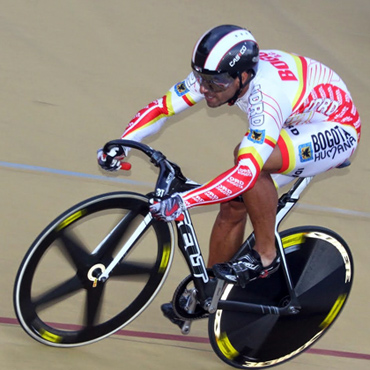 Bogotá empezó mandando en la cita nacional élite de Pista