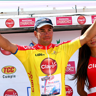 Cristian Tamayo fue el más rápido al llegar la carrera radial a la capital del Magdalena.