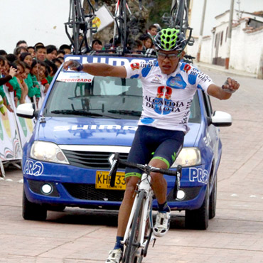 Fredy Montaña ganó en Tota y eso le permitió asumir el comando.