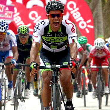 Jaime Castañeda, ganador de la etapa inicial en Riohacha, de la carrera radial.