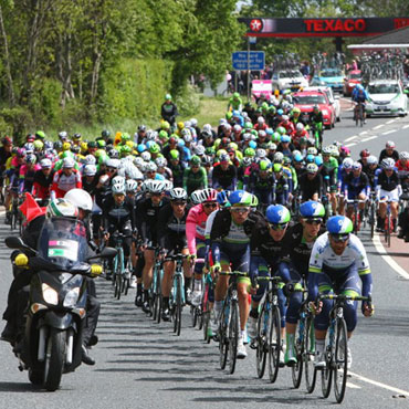 El calendario 2015 del Tour Mundial de la UCI empieza en enero con el Tour Down Under (en Australia), y concluye en octubre con el Giro de Lombardía (en Italia)