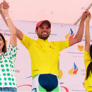 Camilo Gómez, líder inicial de la competencia en el vecino país.