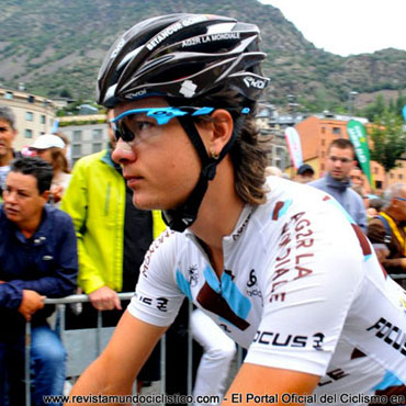 Carlos Betancur, el único colombiano que ha corrido la carrera china.