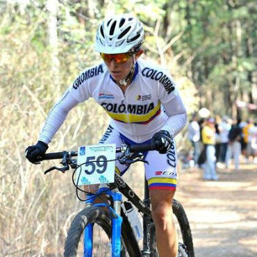 Ángela Parra, campeona del ciclomontañismo en 2010.